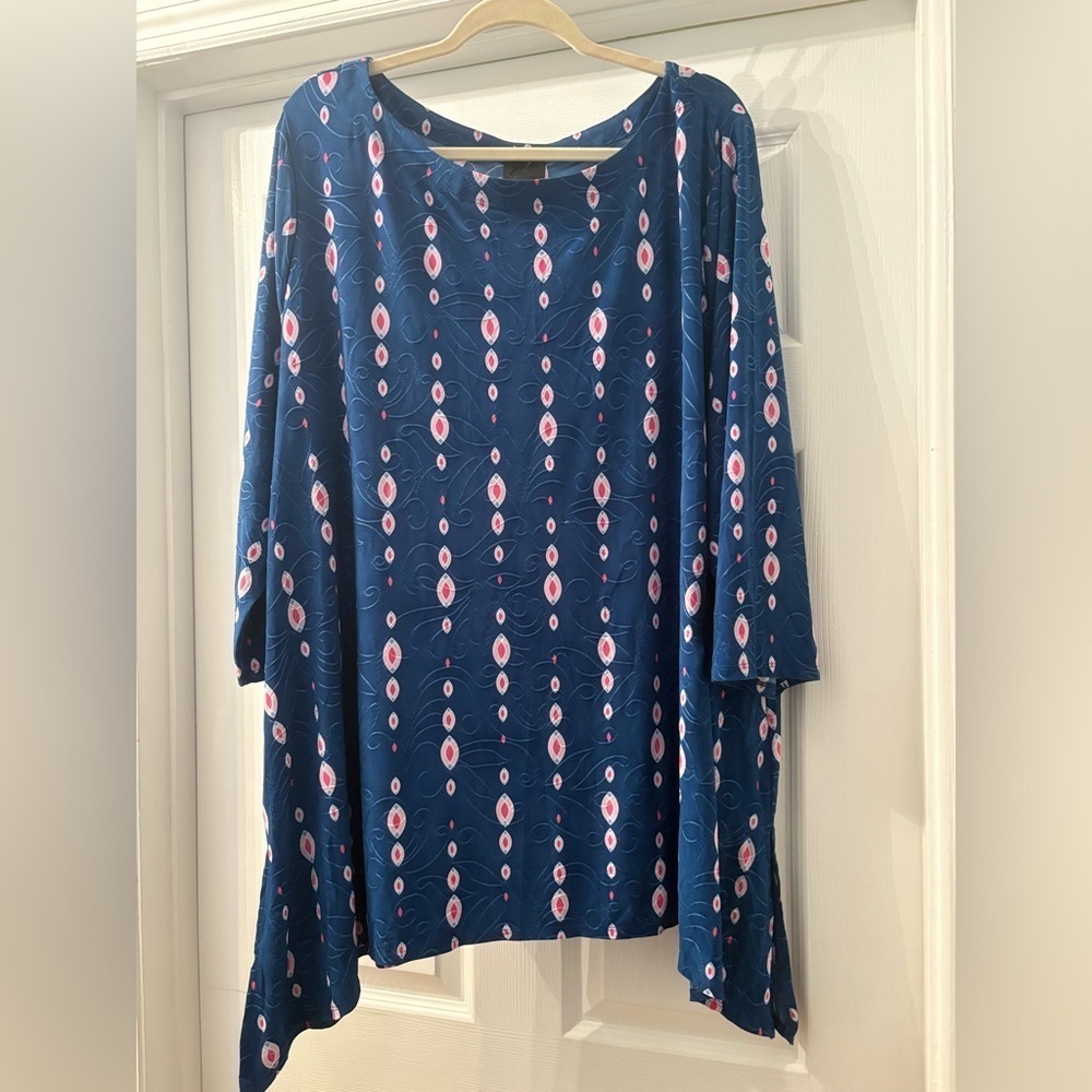Women’s size 4X beautiful, teal and pink Patterned Women's Top - Picture 4 of 4